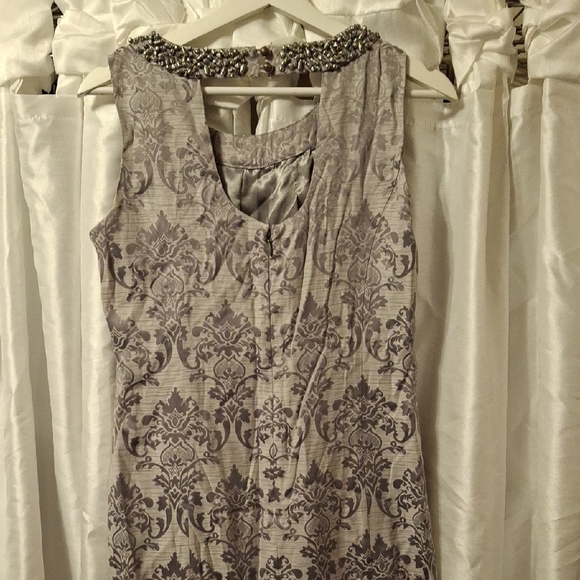 Eci Elegant Gray Sleeveless Dress with Beaded Neckline 4 ๐๐๐๐ - Picture 11 of 15